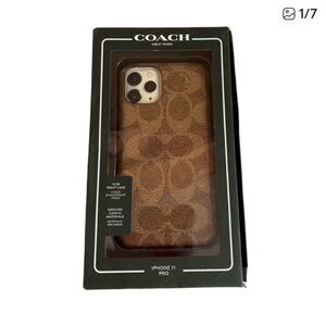Coach Signature Tan iPhone 11 Pro Case‎